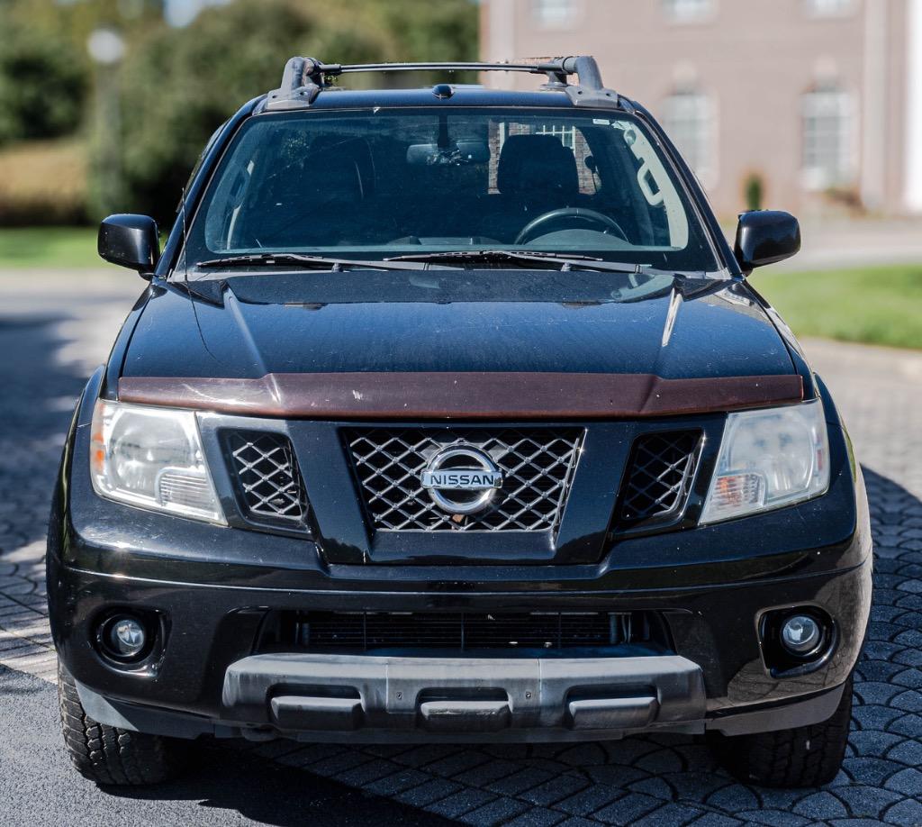 2012 Nissan Frontier PRO-4X's photo